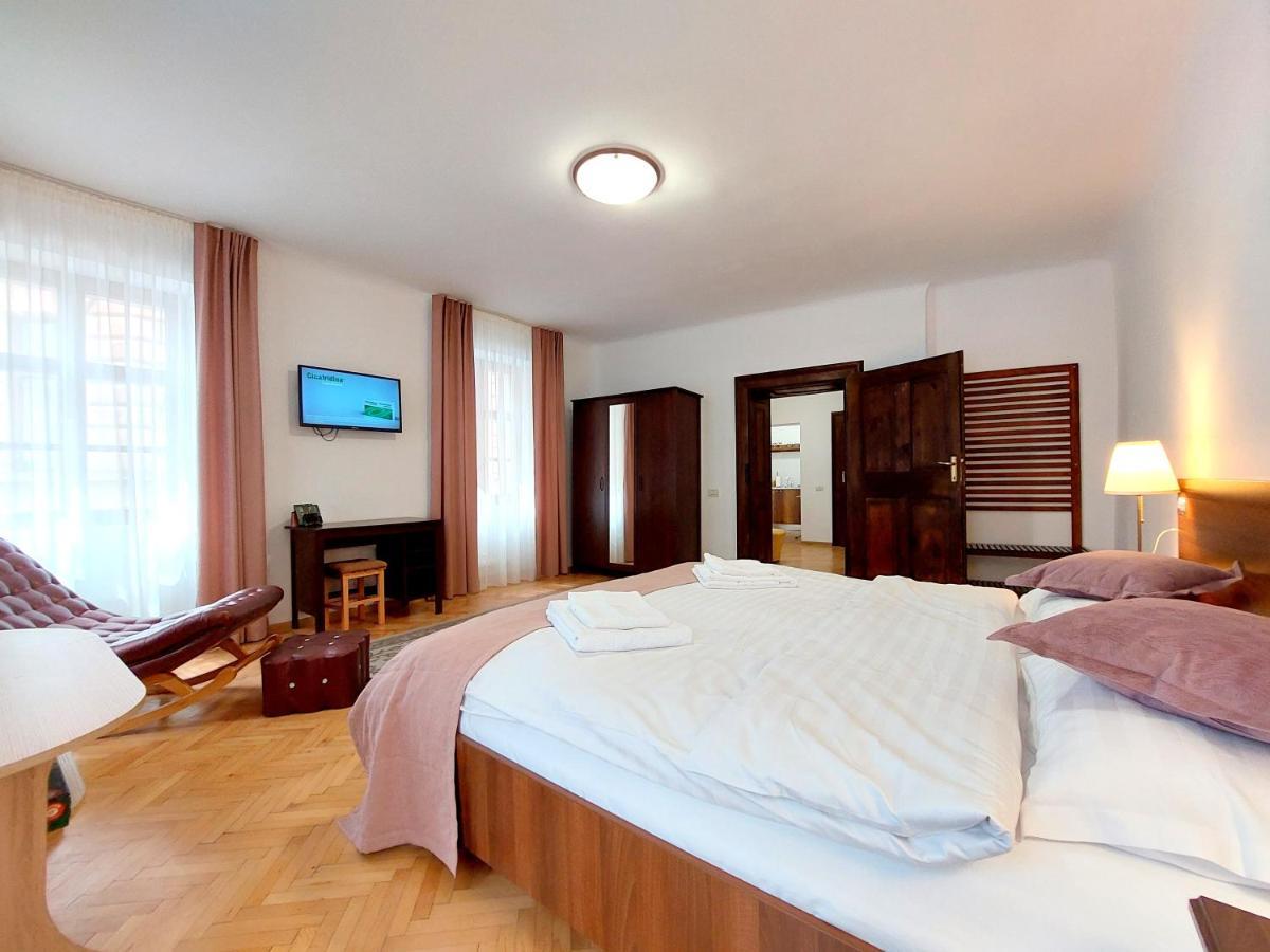 Appartement Casa Roth à Braşov Extérieur photo