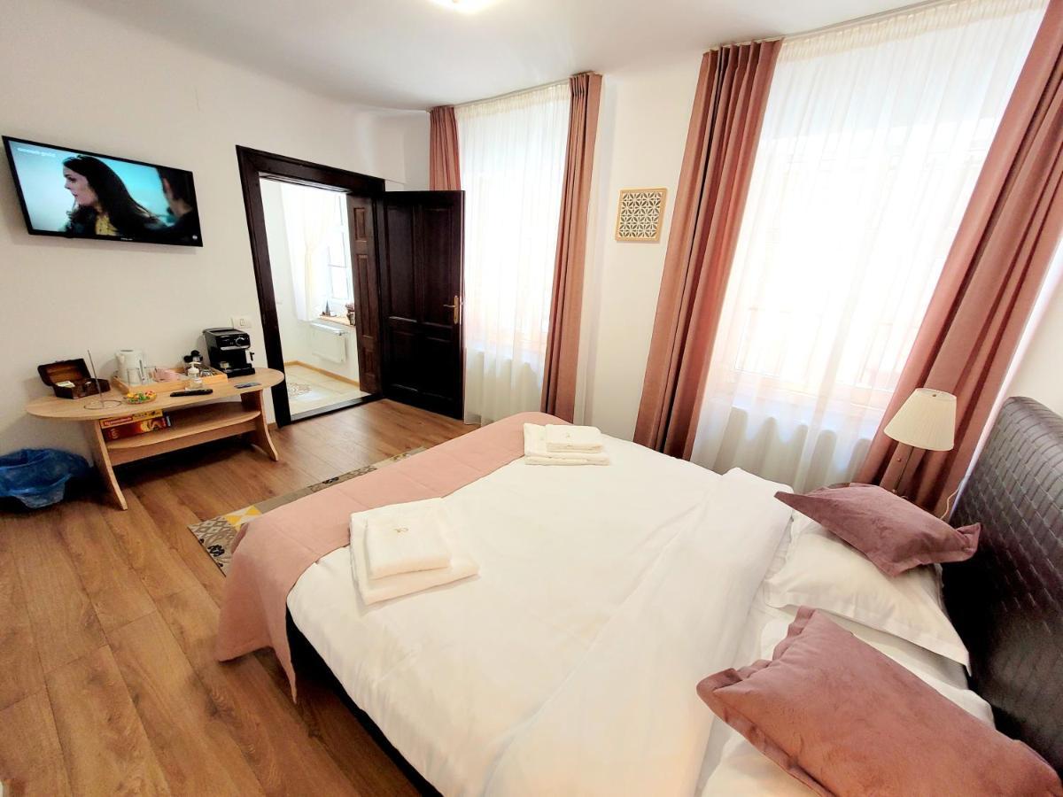 Appartement Casa Roth à Braşov Extérieur photo